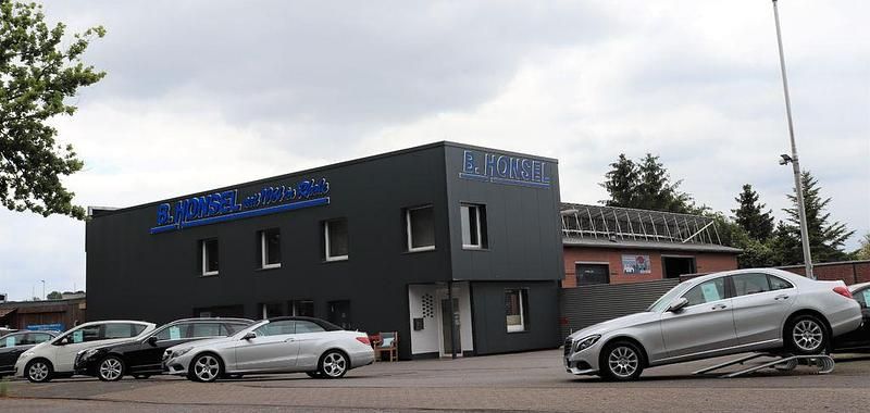 Schwarz Gebraucht 2009 Mercedes B160 Van / Kleinbus | 6.790 € (Fairer Preis) - Bild 1/4