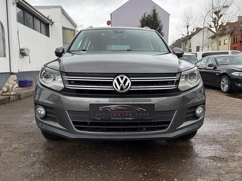 Gebraucht VW Tiguan 140 PS (102 kW) 2012 Grau SUV