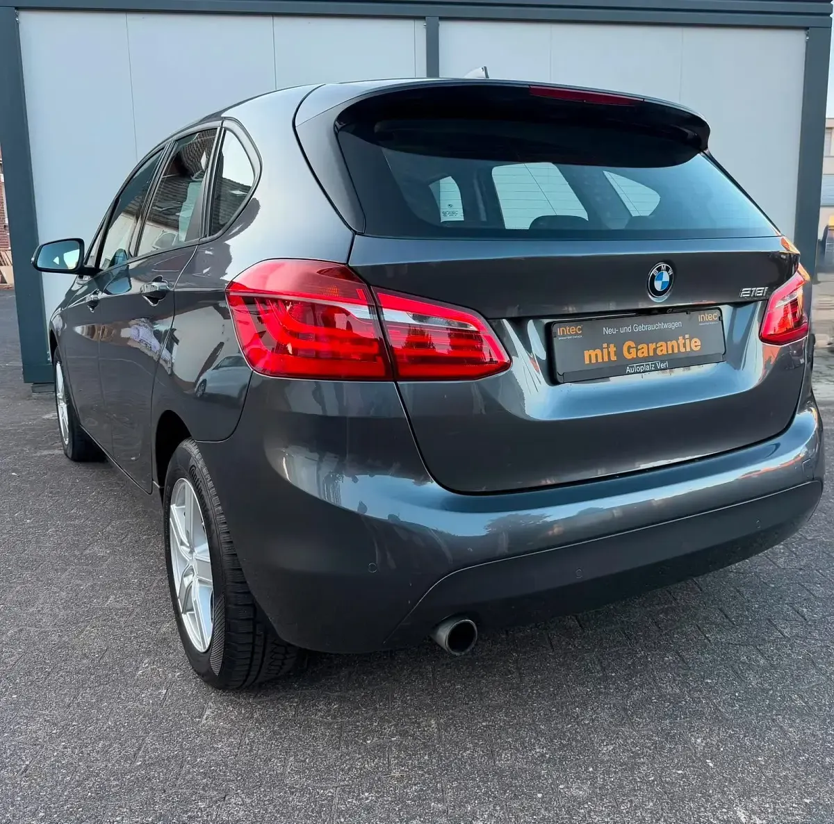 Gebraucht BMW 218 Active Tourer 136 PS (100 kW) 2016 Grau Van / Kleinbus