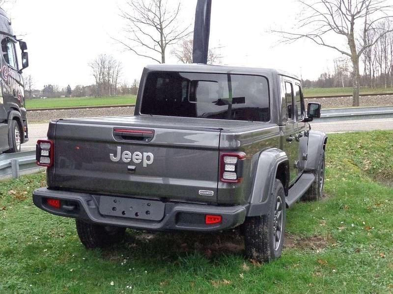 Gebraucht Jeep Gladiator Overland 264 PS (194 kW) 2023 Granite crystel Pickup