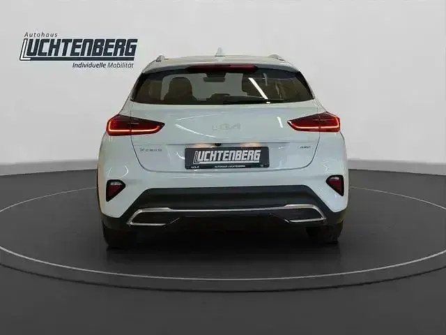 Gebraucht Kia XCeed 141 PS (103 kW) 2022 Weiß SUV