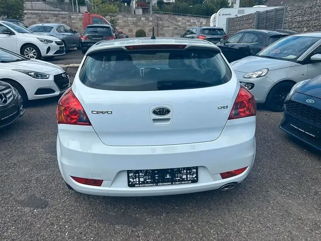 Occasion Kia ProCeed Vision 116 ch (85 kW) 2012 Blanc Citadine