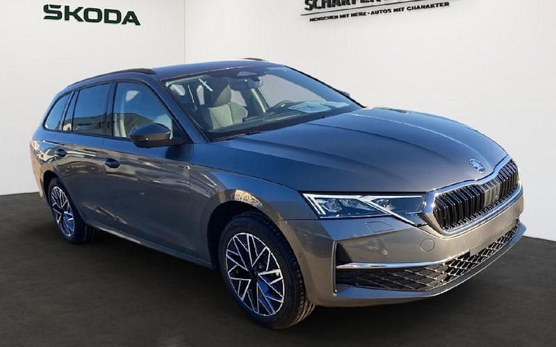 Neu Skoda Octavia RS 200 PS (147 kW) 2026 Grau Kombi