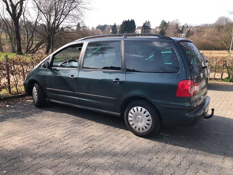 Second-hand VW Sharan 2005 Verde Monovolum