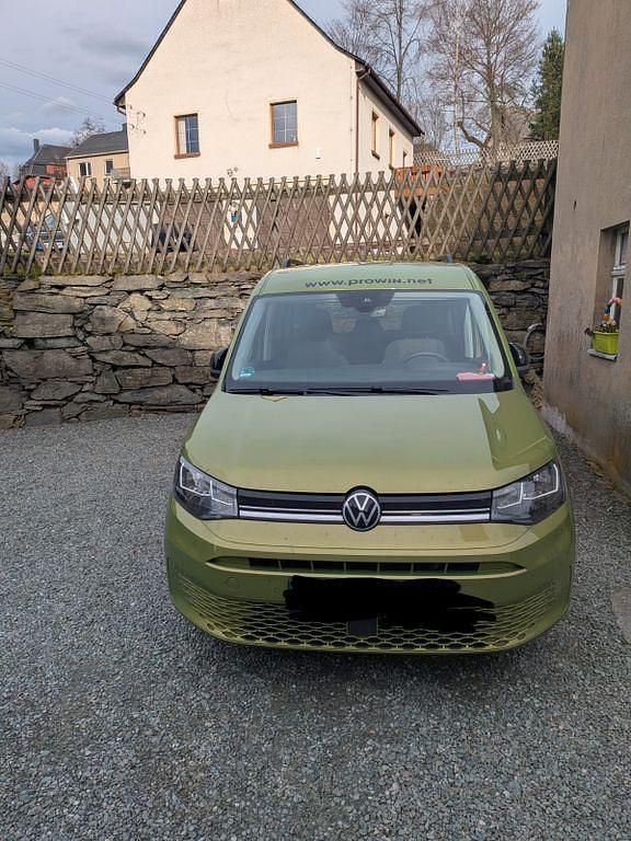 Gebraucht VW Caddy Dark Label 114 PS (83 kW) 2022 Grün Van / Kleinbus