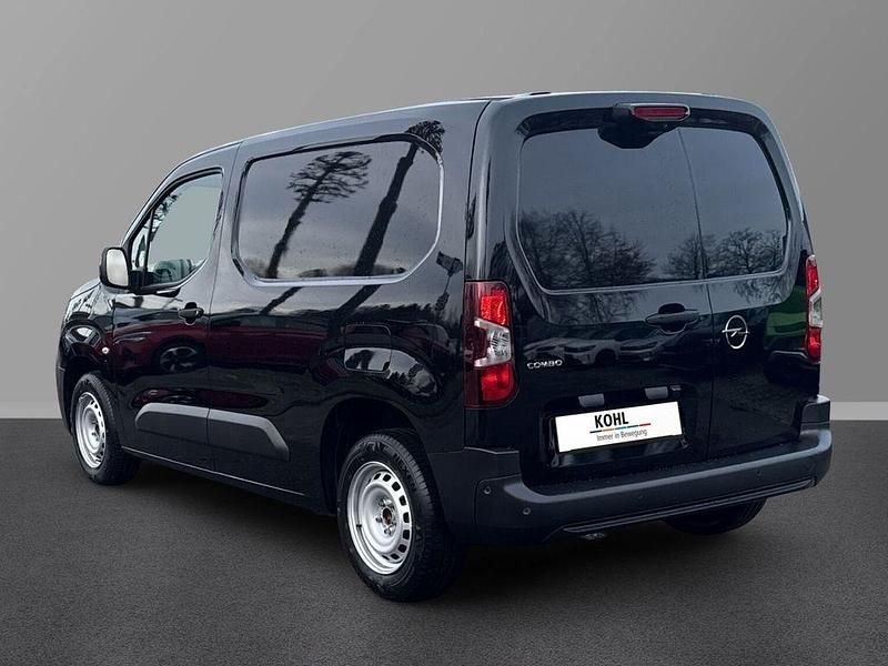 Neu Opel Combo Edition 102 PS (75 kW) 2025 Schwarz Van / Kleinbus