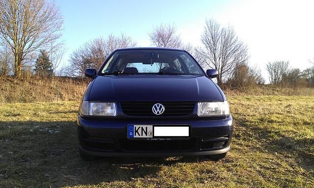 Gebraucht VW Polo 75 PS (55 kW) 1998 Blau metallic Kleinwagen