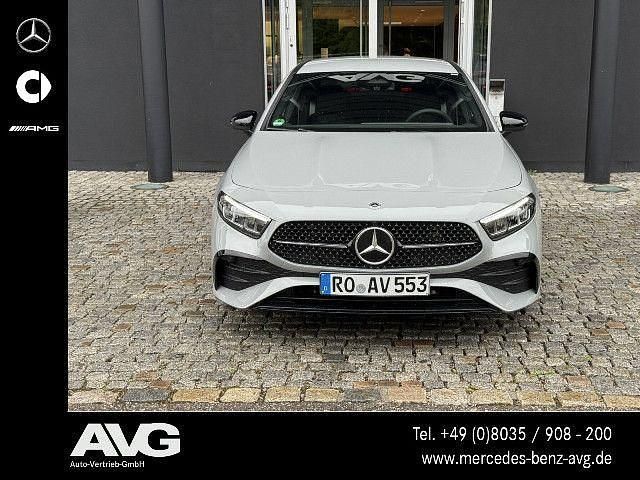 Alpingrau uni Gebraucht 2025 Mercedes A200 Edition Limousine | 39.900 € - Bild 1/4
