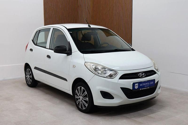 Gebraucht Hyundai i10 Edition 69 PS (50 kW) 2013 Weiß Kleinwagen