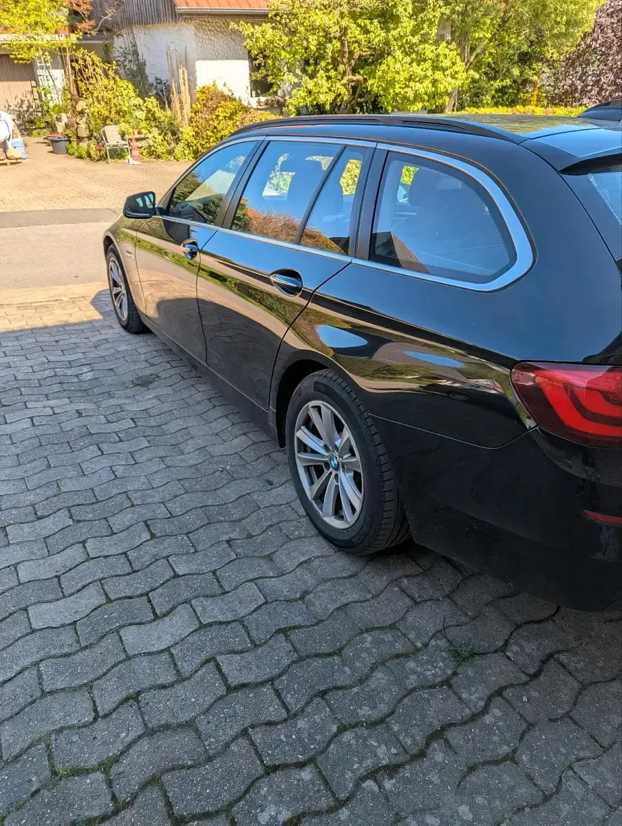 Gebraucht BMW 530 258 PS (189 kW) 2013 Schwarz Kombi