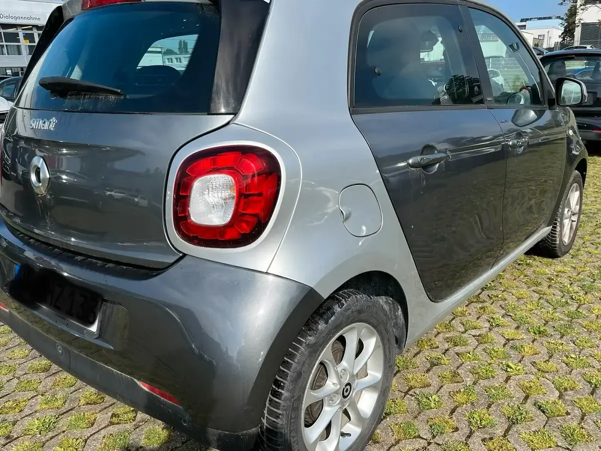 Usata Smart ForFour 71 CV (52 kW) 2014 Utilitaria