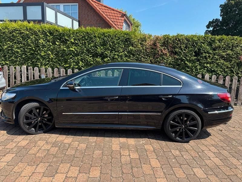Schwarz Gebraucht 2011 VW CC R-line Limousine | 11.500 € (Etwas zu teuer) - Bild 1/4
