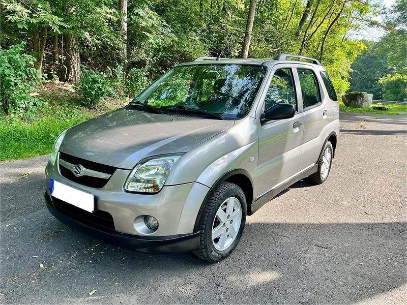Grau Gebraucht 2003 Suzuki Ignis City Kleinwagen | 2.500 € (Fairer Preis) - Bild 1/4