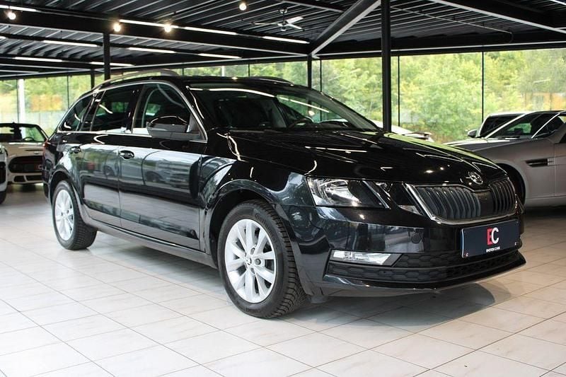 Schwarz Gebraucht 2019 Skoda Octavia Limousine | 13.950 € (Guter Preis) - Bild 1/4