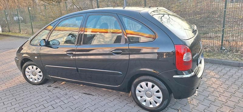 Gebraucht Citroën Xsara Picasso 106 PS (77 kW) 2008 Van / Kleinbus