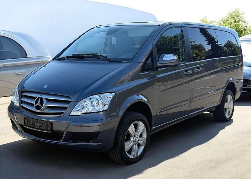Gebraucht Mercedes Viano 163 PS (119 kW) 2013 Grau Van / Kleinbus