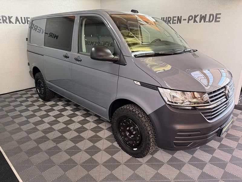 Gebraucht VW Transporter 150 PS (110 kW) 2024 Grau Van