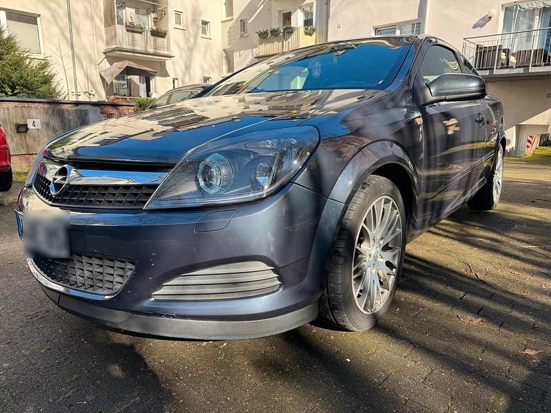 Gebraucht Opel Astra GTC 90 PS (66 kW) 2008 Grau Coupé