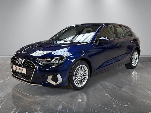 Gebraucht Audi A3 Sportback e-tron Advanced Plus 204 PS (150 kW) 2023 Navarrablau metallic Kleinwagen