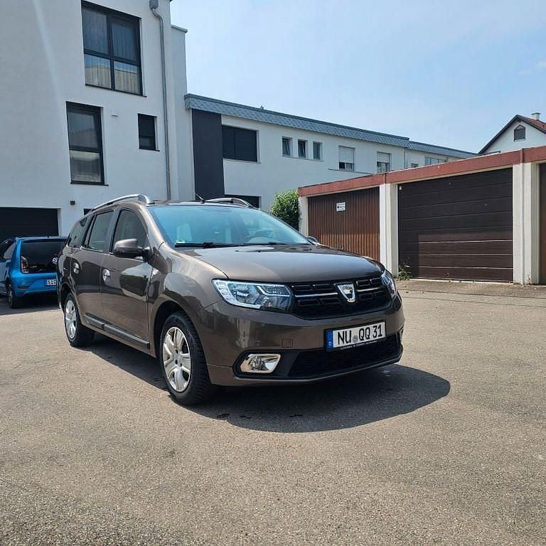 Braun Gebraucht 2017 Dacia Logan MCV Comfort Limousine | 6.999 € (Guter Preis) - Bild 1/4