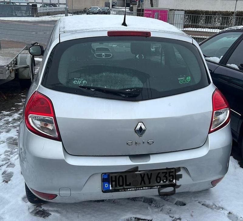 Gebraucht Renault Clio II Night&Day 75 PS (55 kW) 2011 Grau Limousine