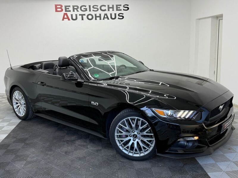 Schwarz Gebraucht 2016 Ford Mustang GT Convertible Cabrio | 32.999 € (Guter Preis) - Bild 1/4