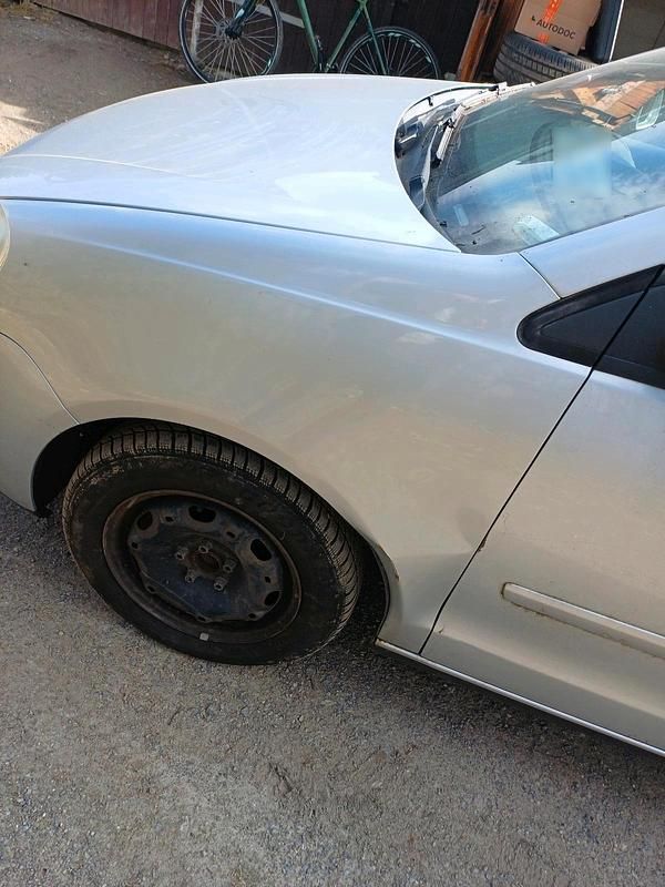 Gebraucht VW Polo 54 PS (39 kW) 2006 Silber Kleinwagen