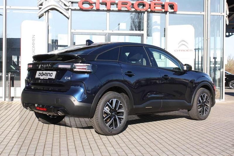Neu Citroën C4 131 PS (96 kW) 2026 Eclipse blau lackierung SUV