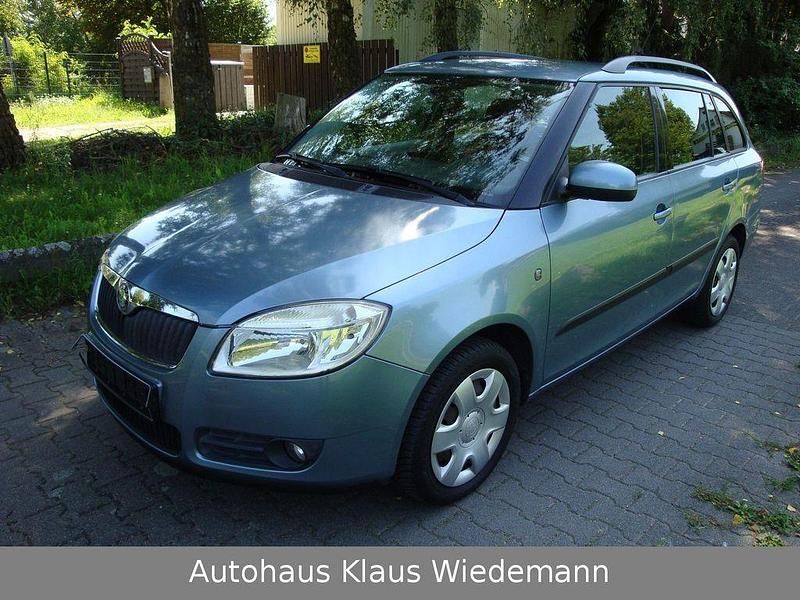 Satin grey Gebraucht 2008 Skoda Fabia Ambiente Kleinwagen | 7.799 € - Bild 1/4