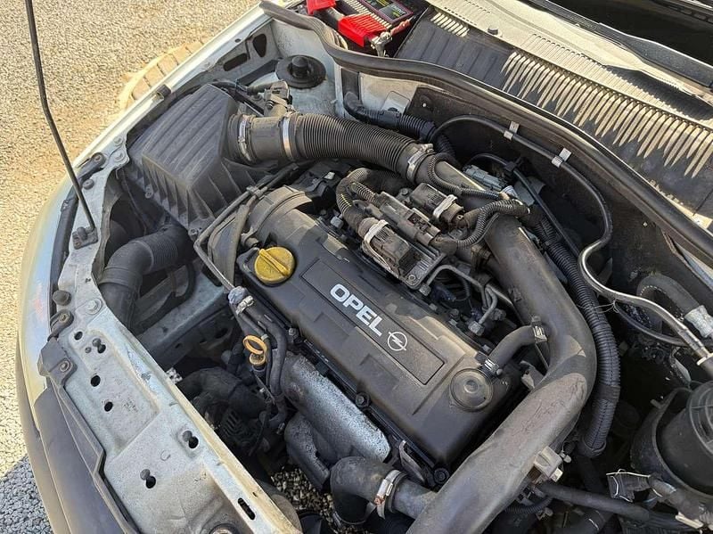 Usata Opel Combo 65 CV (47 kW) 2002 Monovolume