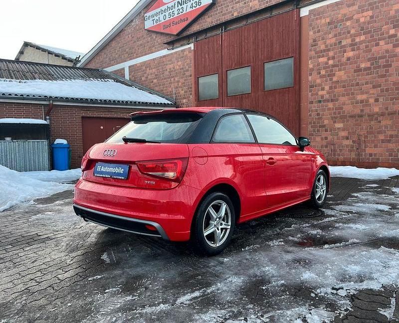 Gebraucht Audi A1 Attraction 86 PS (63 kW) 2013 Rot Kleinwagen