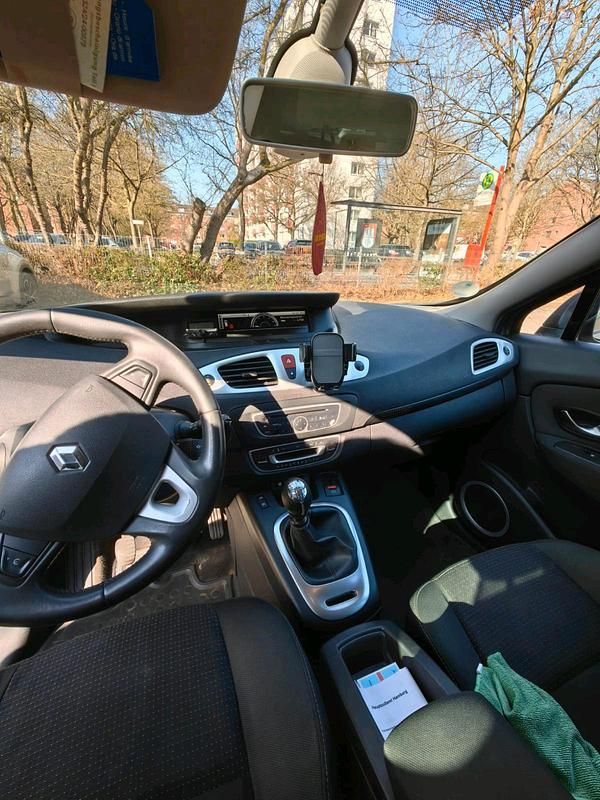 Gebraucht Renault Scénic III 131 PS (96 kW) 2011 Andere farben Van / Kleinbus