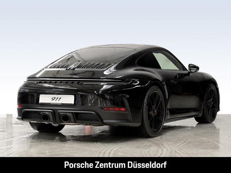 Neu Porsche 911 Carrera 4 GTS 541 PS (397 kW) 2025 Tiefschwarzmetallic Coupé