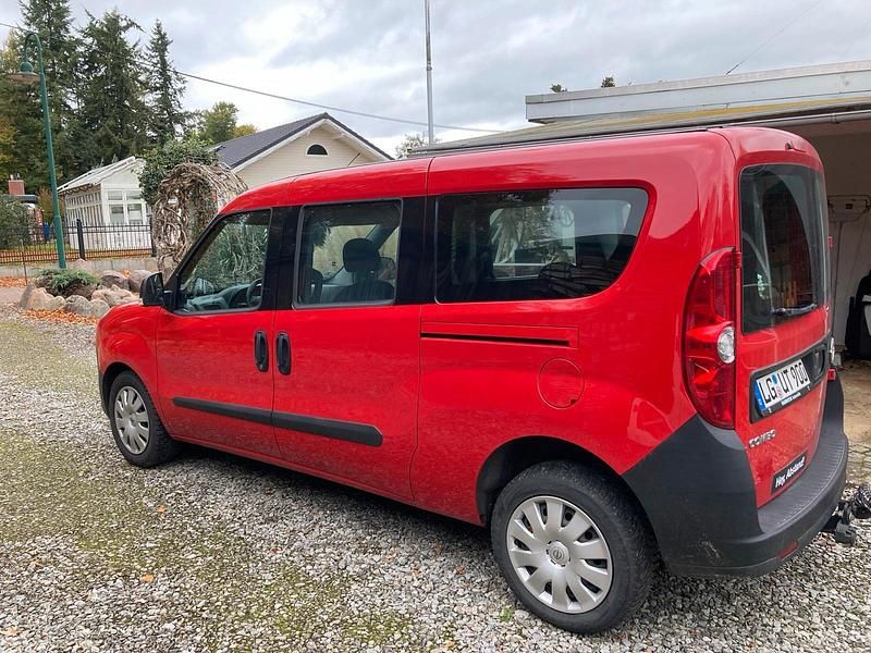 Gebraucht 2018 Opel Combo Van / Kleinbus | 9.500 € - Bild 1/4