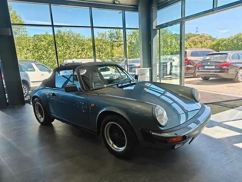 Gebraucht Porsche 911 231 PS (169 kW) 1984 Blau Cabrio