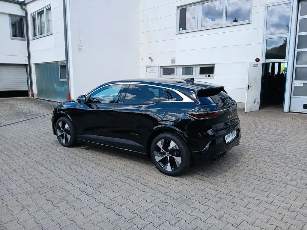 Neu Renault Megane E-Tech Komfort 160 kW (218 PS) 2026 Schwarz Limousine