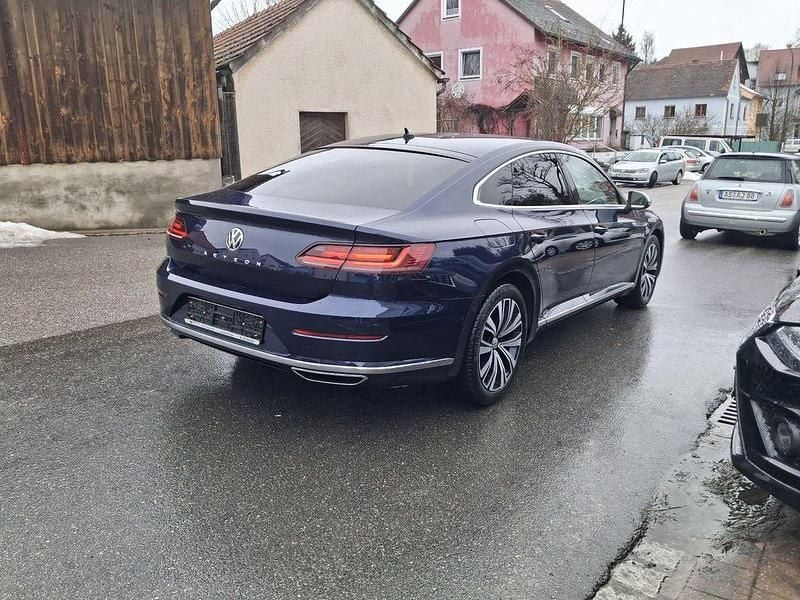 Gebraucht VW Arteon Elegance 190 PS (139 kW) 2018 Blau Kleinwagen