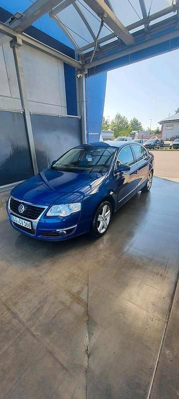 Blau Gebraucht 2006 VW Passat Limousine | 960 € (Superpreis) - Bild 1/4