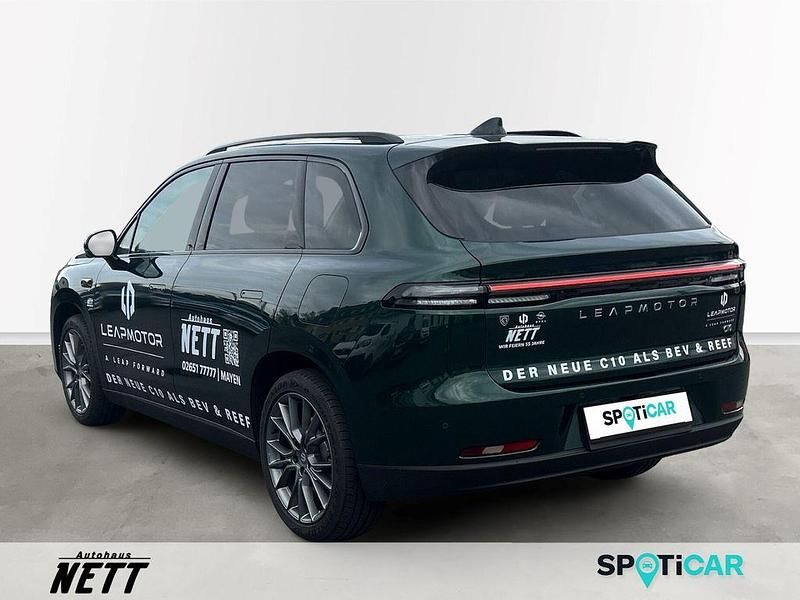 Gebraucht Leapmotor C10 215 PS (158 kW) 2025 Glazed grün SUV