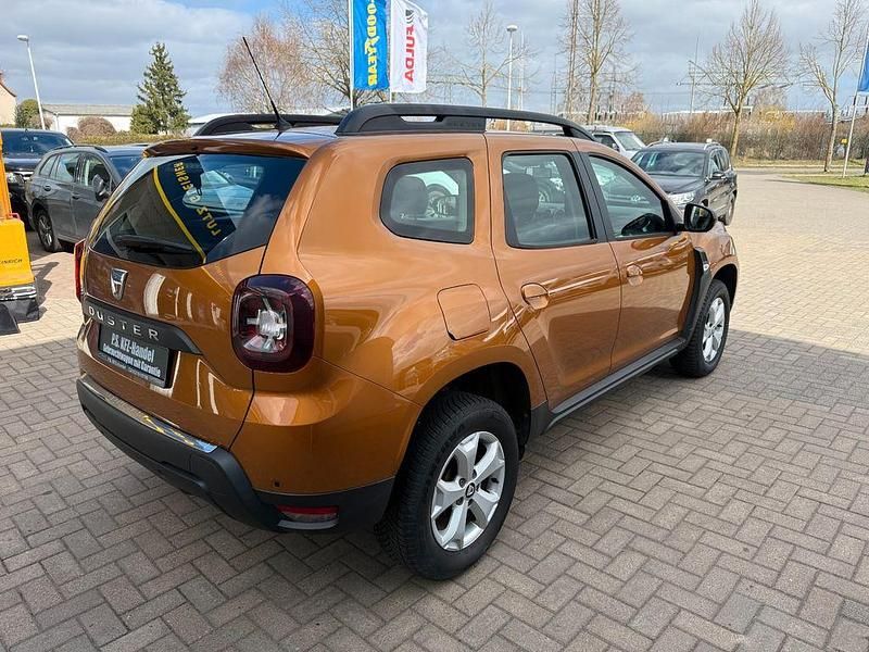 Gebraucht Dacia Duster Comfort 101 PS (74 kW) 2020 Orange SUV
