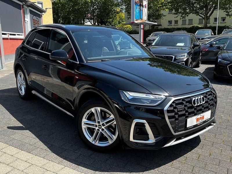 Gebraucht Audi Q5 S-Line 204 PS (150 kW) 2022 Mythosschwarz SUV