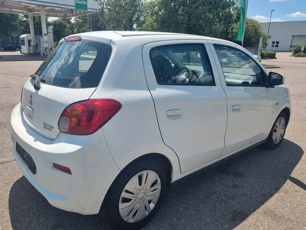 Gebraucht Mitsubishi Space Star Diamant Edition 71 PS (52 kW) 2019 Weiß Kleinwagen