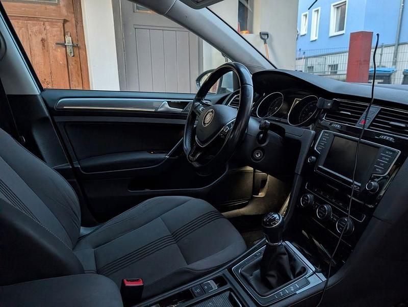 Gebraucht VW Golf VII Allstar 110 PS (80 kW) 2016 Silber Limousine