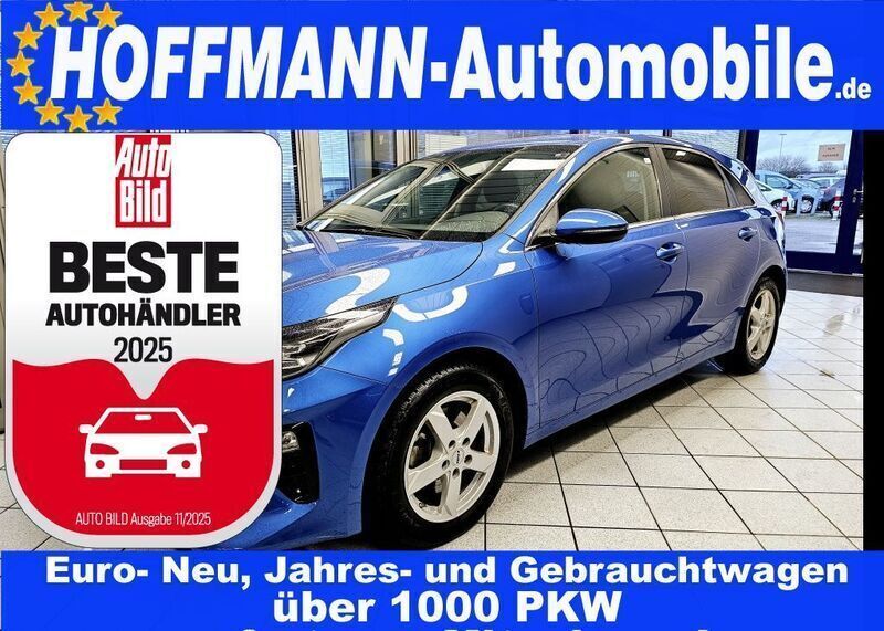 Blueflamemet (metallic) Gebraucht 2021 Kia Ceed Limousine | 20.700 € (Fairer Preis) - Bild 1/4