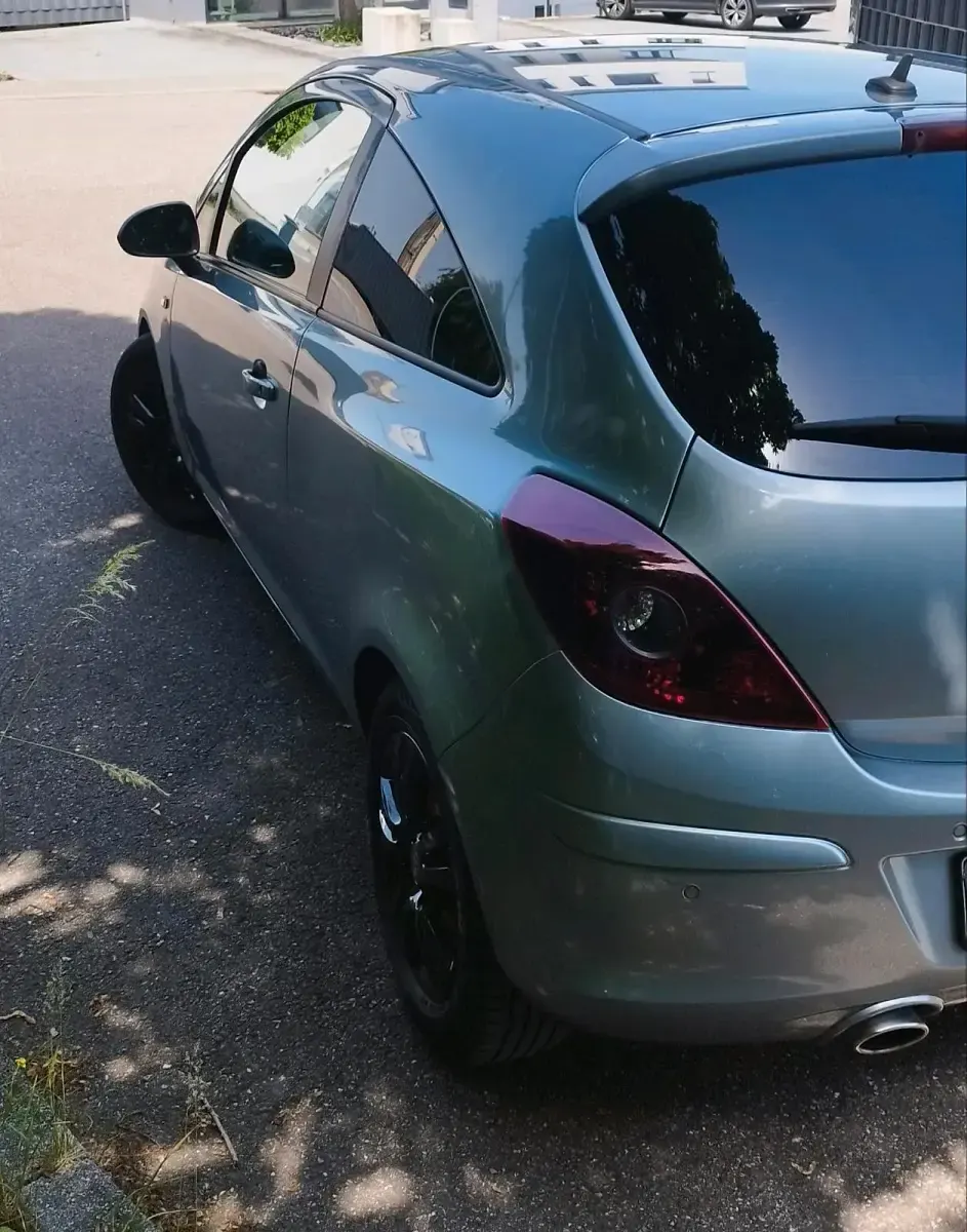 Gebraucht Opel Corsa 87 PS (63 kW) 2011 Andere farben Kleinwagen