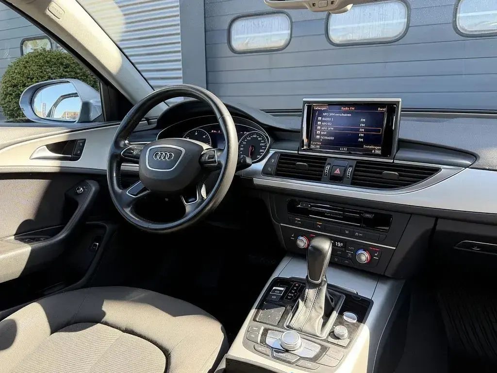 Gebraucht Audi A6 Business 190 PS (139 kW) 2016 Grau Limousine