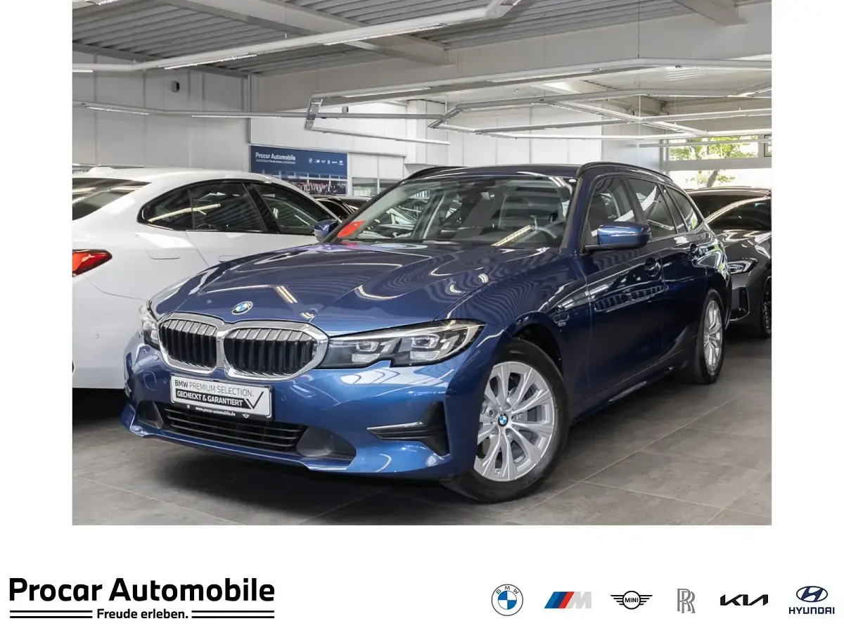 Używany BMW 320 Advantage 190 KM (139 kW) 2022 Kombi