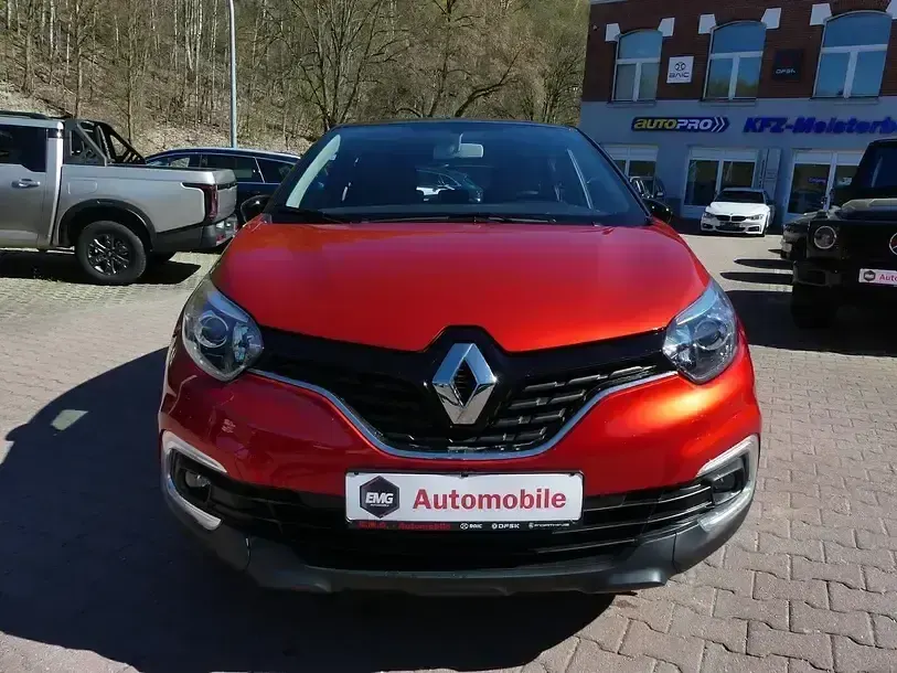 Gebraucht Renault Captur 120 PS (88 kW) 2018 Rot SUV