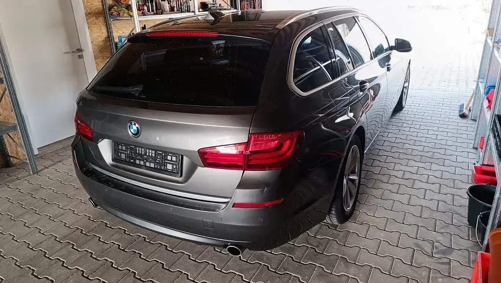 Gebraucht BMW 535 313 PS (230 kW) 2014 Braun Limousine
