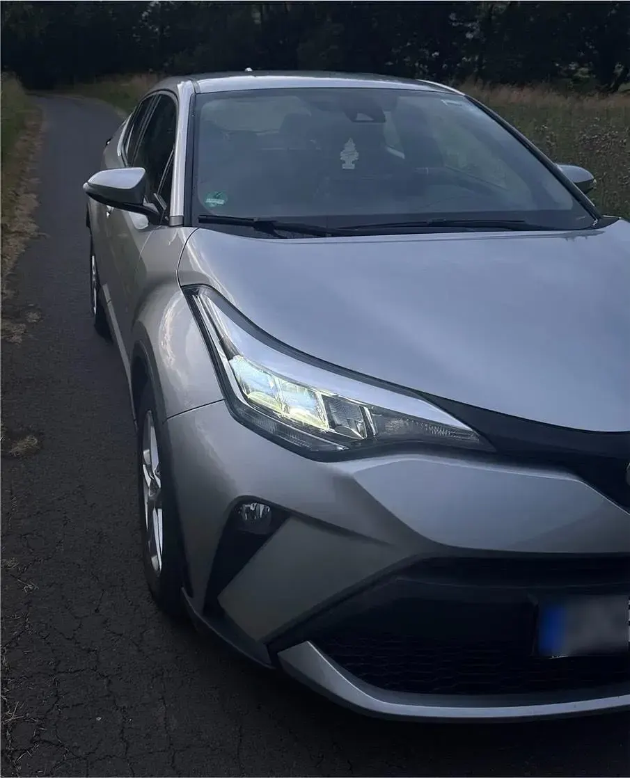 Gebraucht Toyota C-HR 125 PS (91 kW) 2023 Grau SUV